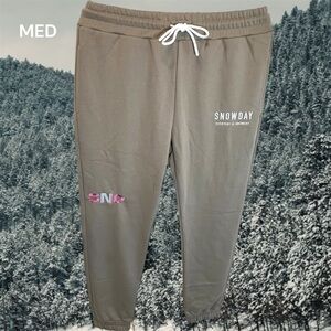 •NWT• Snowday Worldwide Tan Sweatpants • Men's Medium